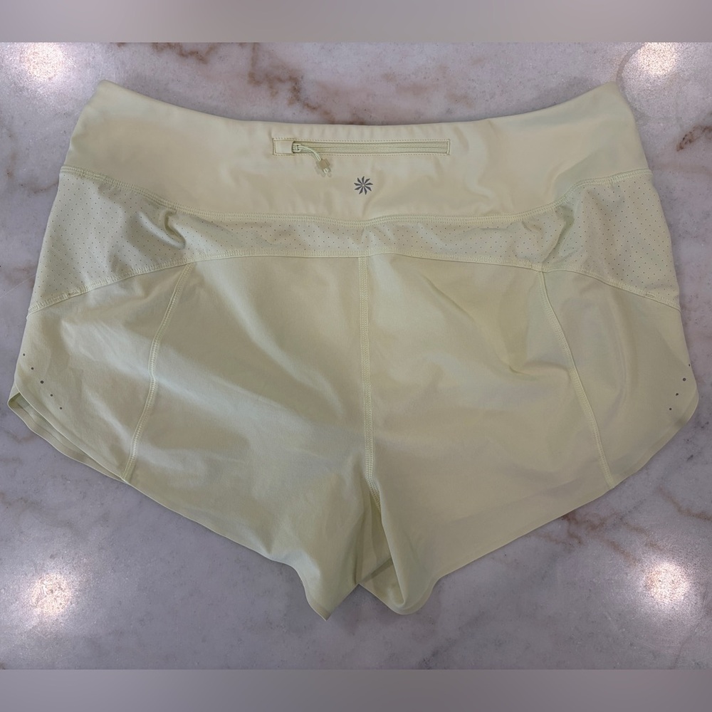3-pack - Athleta Run With It 3.5” Short - Size L - Great Condition - Picture 6 of 9